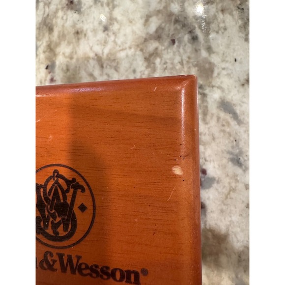 Smith Wesson Wooden Keepsake Box Jewelry Storage Display Case Engraved Logo - Picture 6 of 10